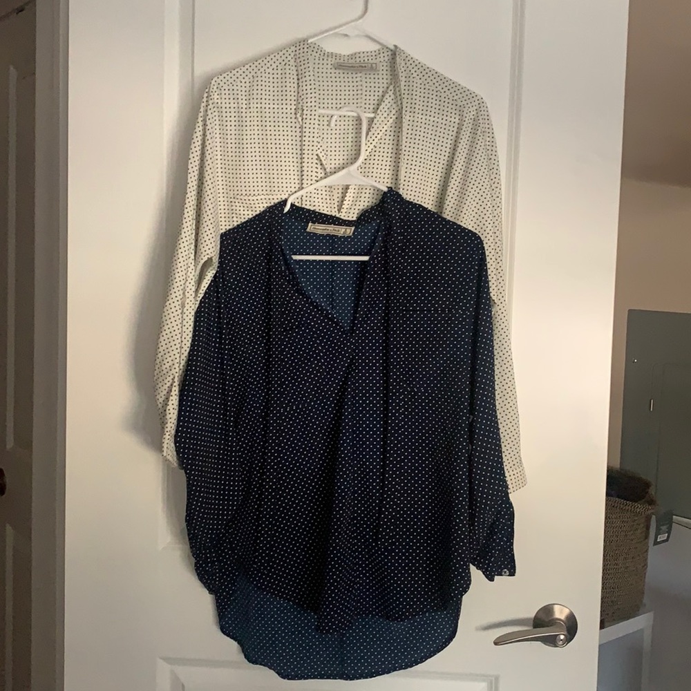👚 2 for 1 Abercrombie and Fitch neck tie blouse shirt small rolled up sleeves